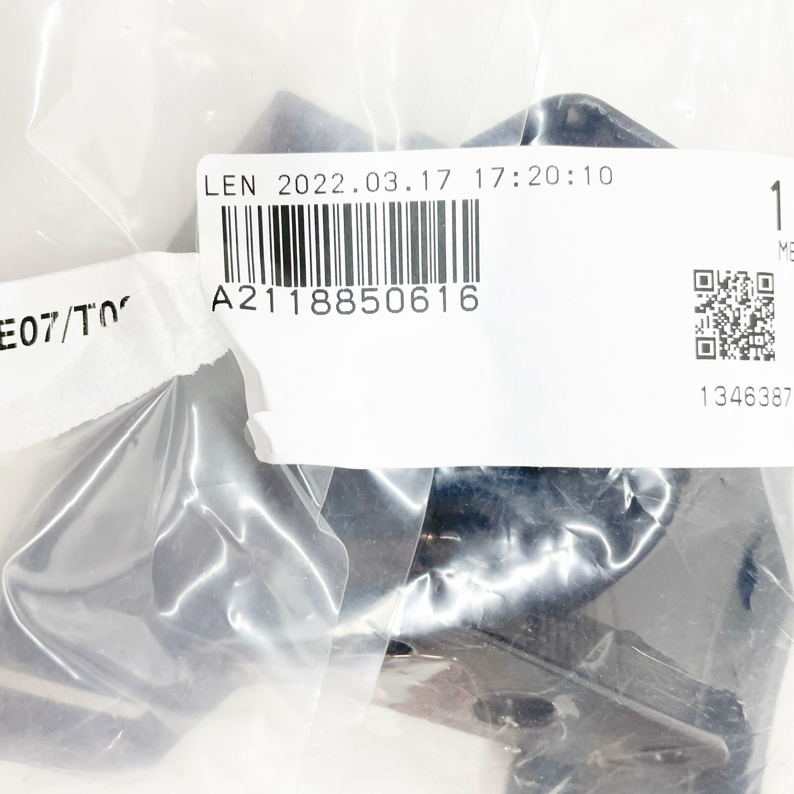 NEW MB E W211 AMG FRONT RIGHT BUMPER REINFORCEMENT A2118850616 ORIGINAL