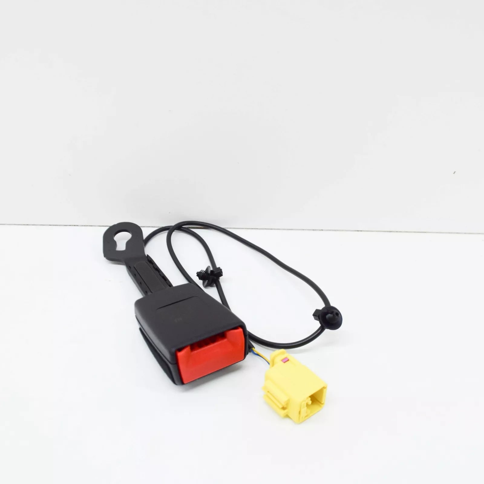 NEW VOLKSWAGEN TOUAREG 7L FRONT LEFT SEAT BELT LATCH 7L6857777FYLZ