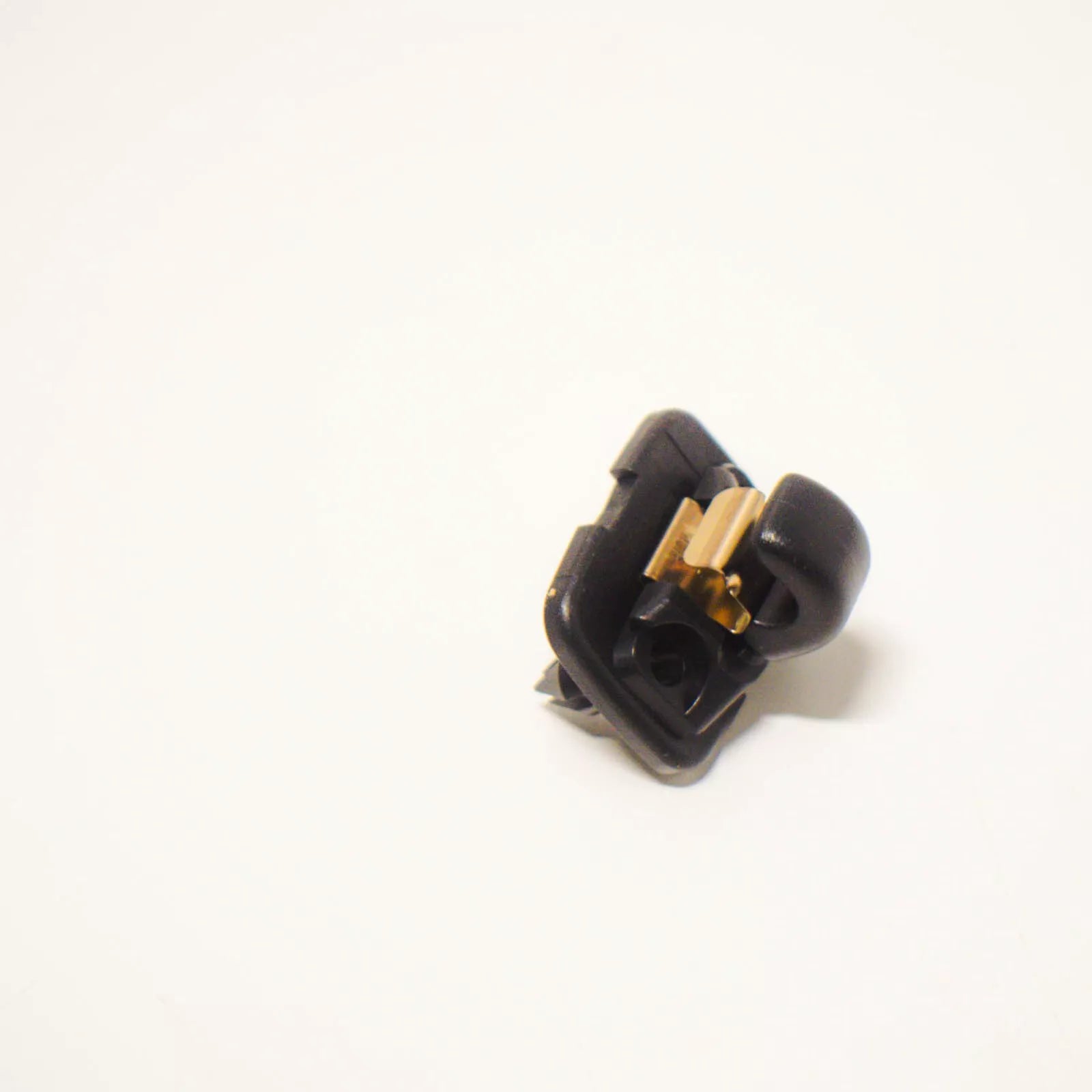 NEW AUDI A1 8X1, 8XK INTERIOR SUN VISOR CLIP 8W0857562A4PK GENIUNE ORIGINAL