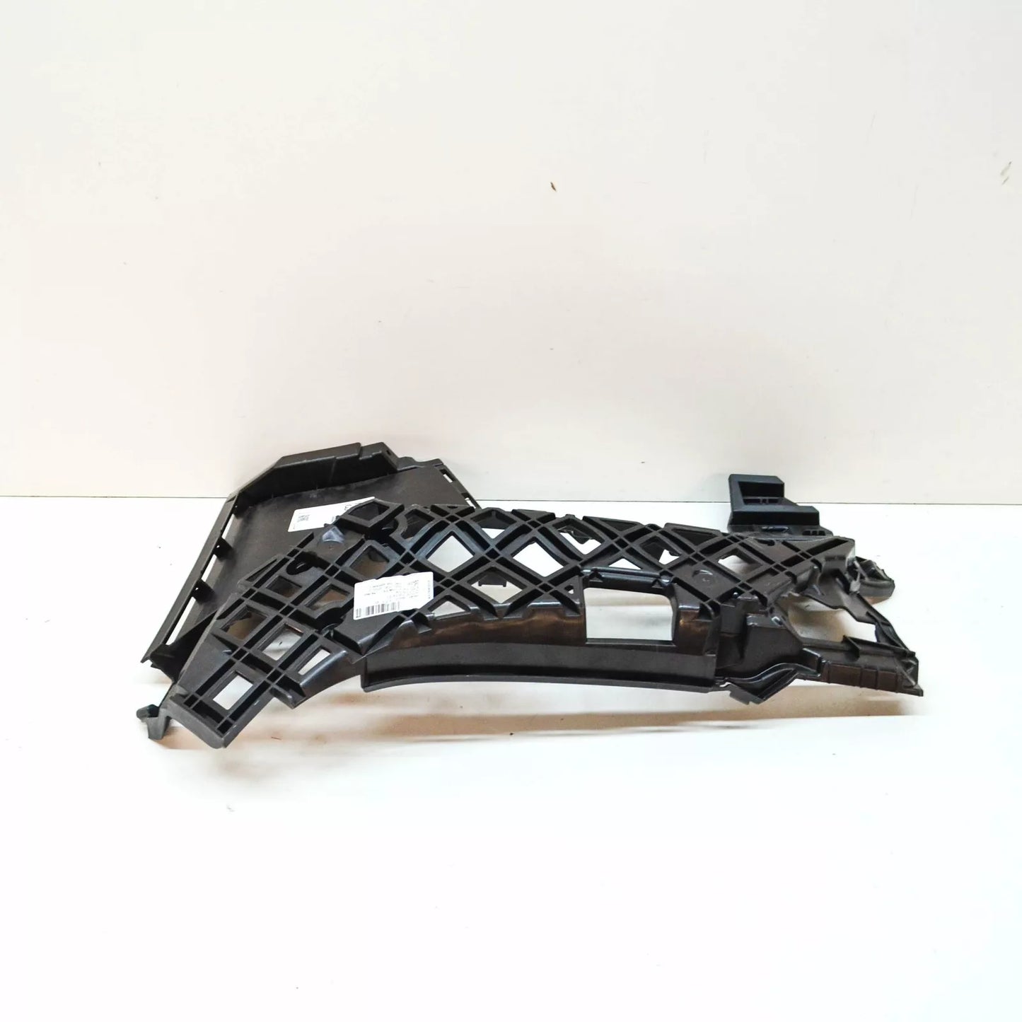 NEW VOLKSWAGEN ARTEON 3H7 FRONT LEFT BUMPER BRACKET GUIDE 3G8807177D