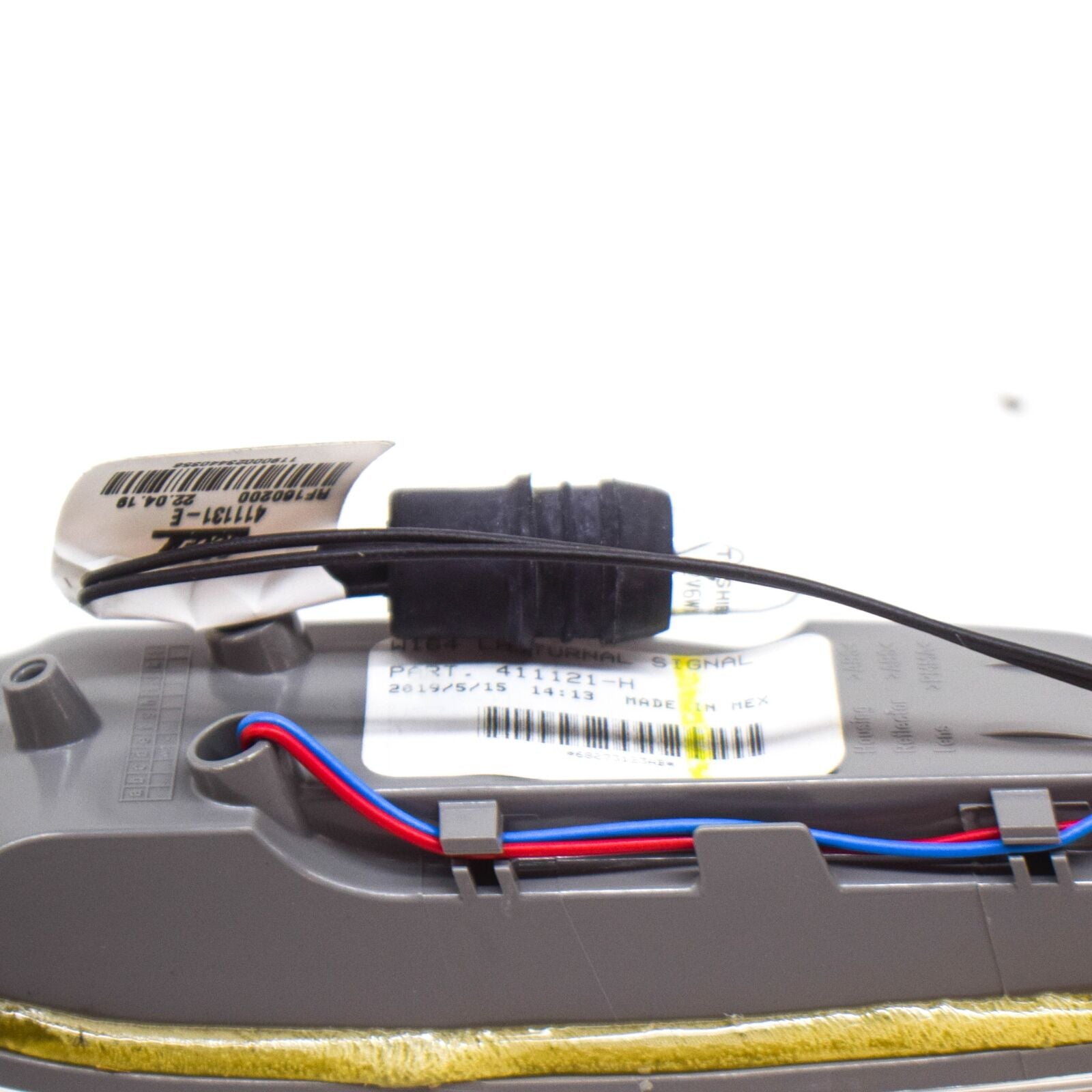 NEW MERCEDES BENZ GL X164 LEFT SIDE MIRROR TURN SIGNAL A1648200521 ORIGINAL