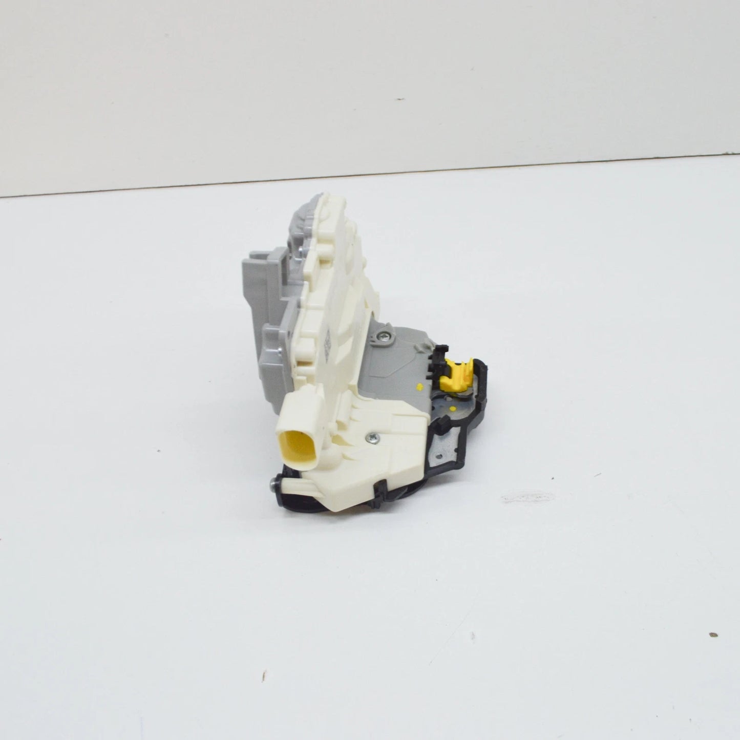 NEW AUDI A3 8P7 FRONT LEFT DOOR LOCK W/ ACTUATOR RHD 4F2837015 ORIGINAL