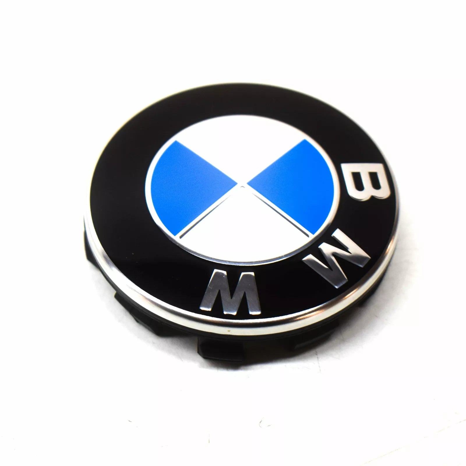 NEW BMW K61 K 1600 BAGGER 70MM FRONT FAIRING EMBLEM BADGE 46638546386 ORIGINAL
