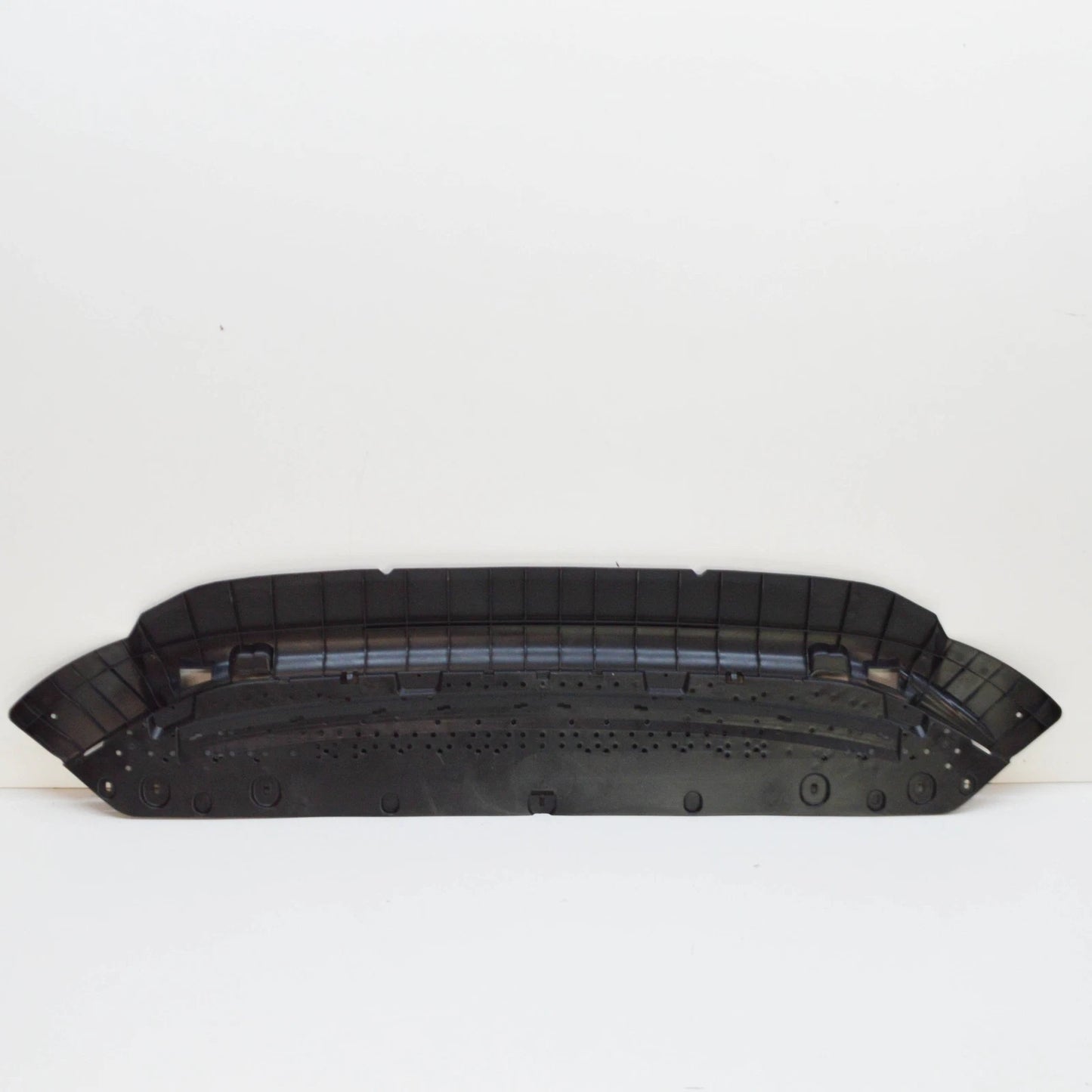 NEW AUDI A5 F5 FRONT BUMPER LOWER CENTRE CLOSING ELEMENT 8W6807611D ORIGINAL