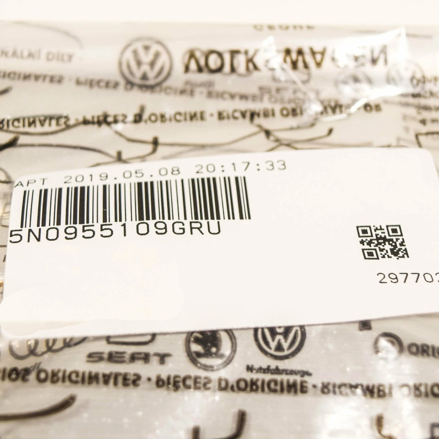 NEW VOLKSWAGEN TIGUAN MK1 LEFT HEADLIGHT WASHER COVER CAP 5N0955109GRU ORIGINAL