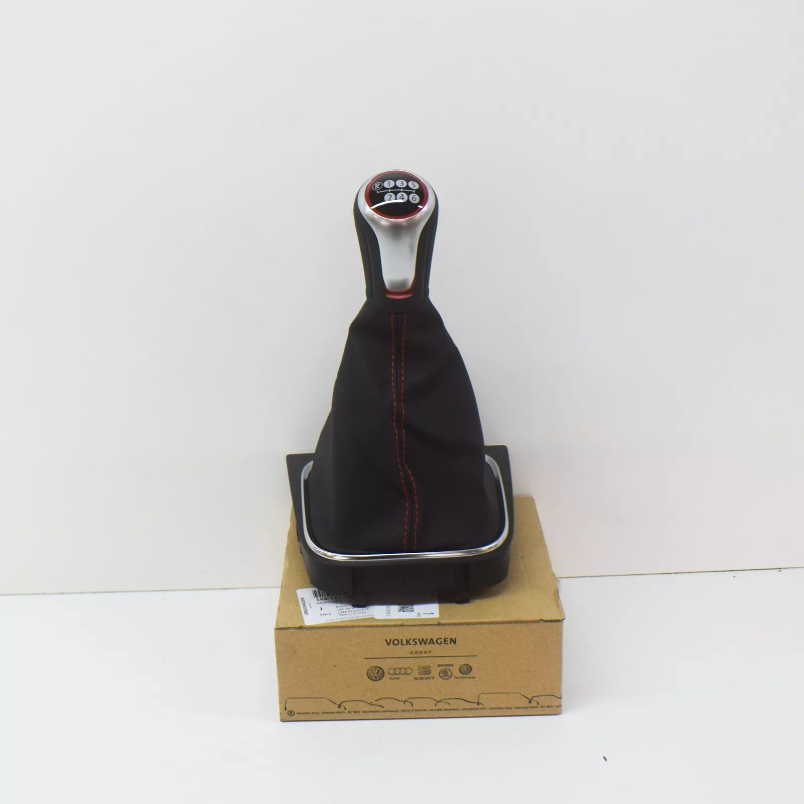 NEW VOLKSWAGEN SCIROCCO MK3 MANUAL 6 GEAR SHIFT KNOB LEVER 1K8711113BMAW