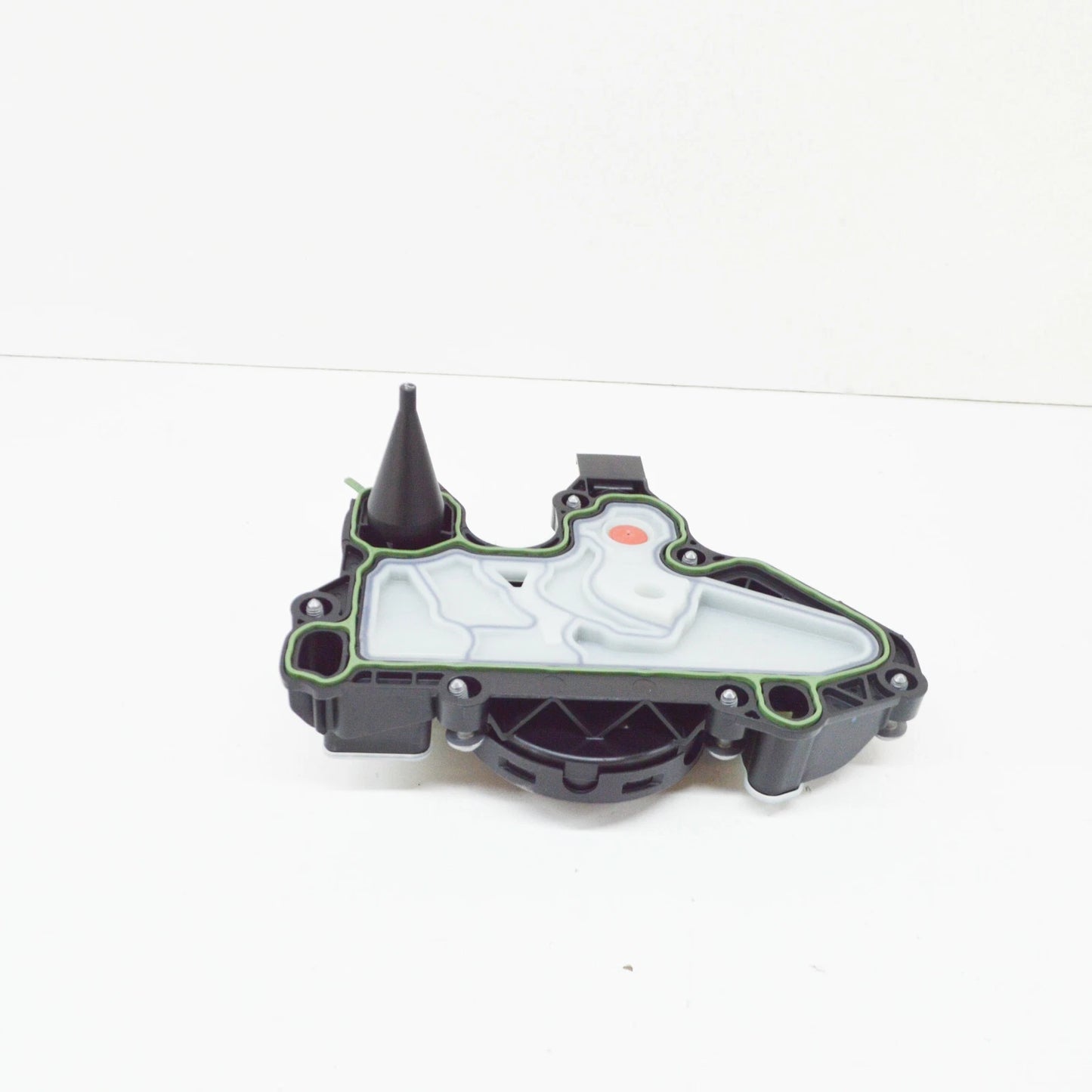 NEW VOLKSWAGEN GOLF MK7 OIL SEPARATOR 06K103495BL