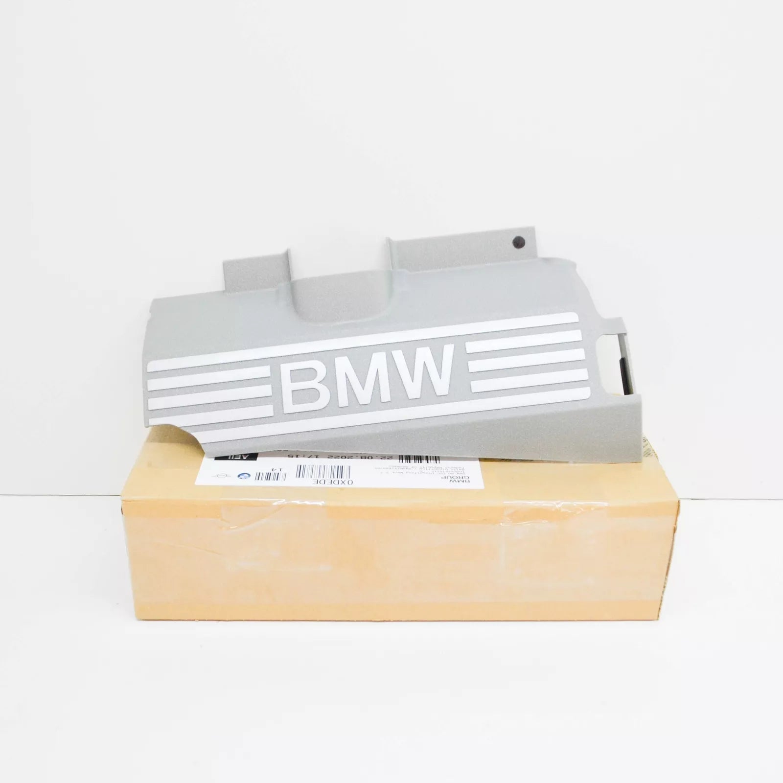 NEW BMW X5 E53 IGNITION COIL COVERING 11127523074 7523074 ORIGINAL