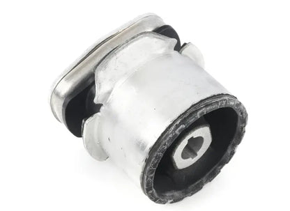 NEW AUDI Q7 4M REAR SUPPORT FRAME BONDED RUBBER BUSH 4M0505145J ORIGINAL