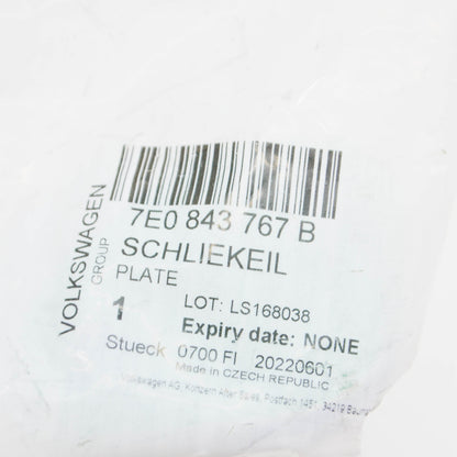 NEW VW TRANSPORTER T6 LEFT SLIDING DOOR STRIKER PLATE 7E0843767B ORIGINAL