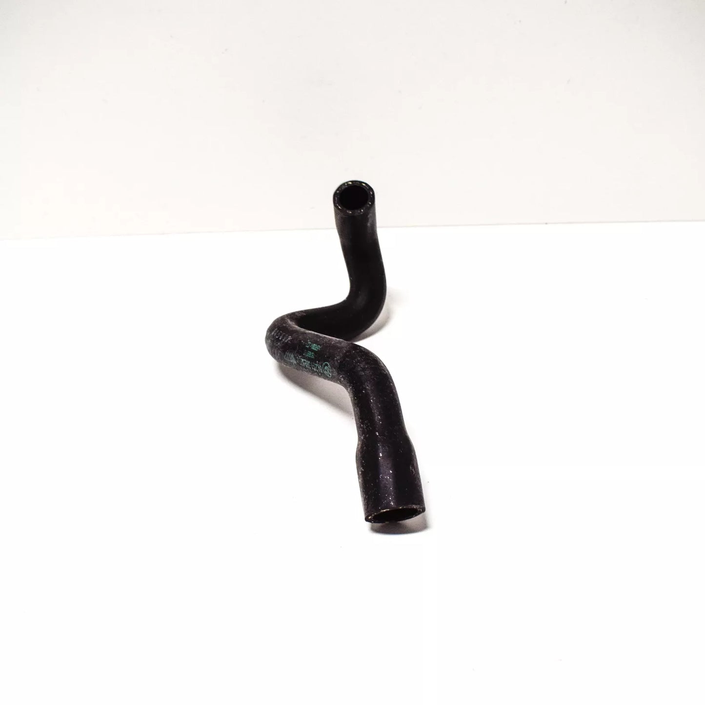 NEW BMW 3 E30 INLET HEATER HOSE 64211380527 1380527 ORIGINAL