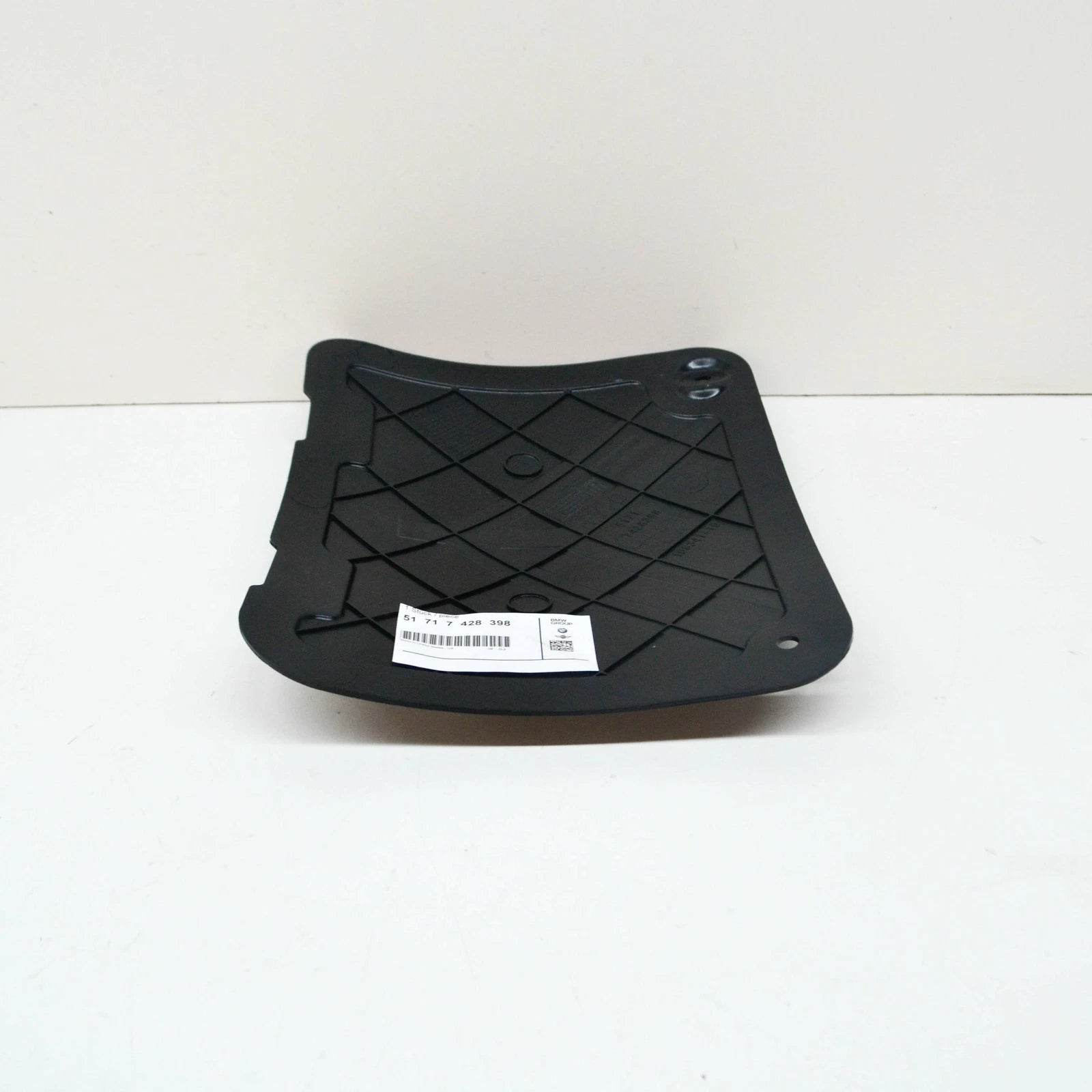 NEW BMW X5 G05 RIGHT OIL COOLER COVER 51717428398 7428398 ORIGINAL