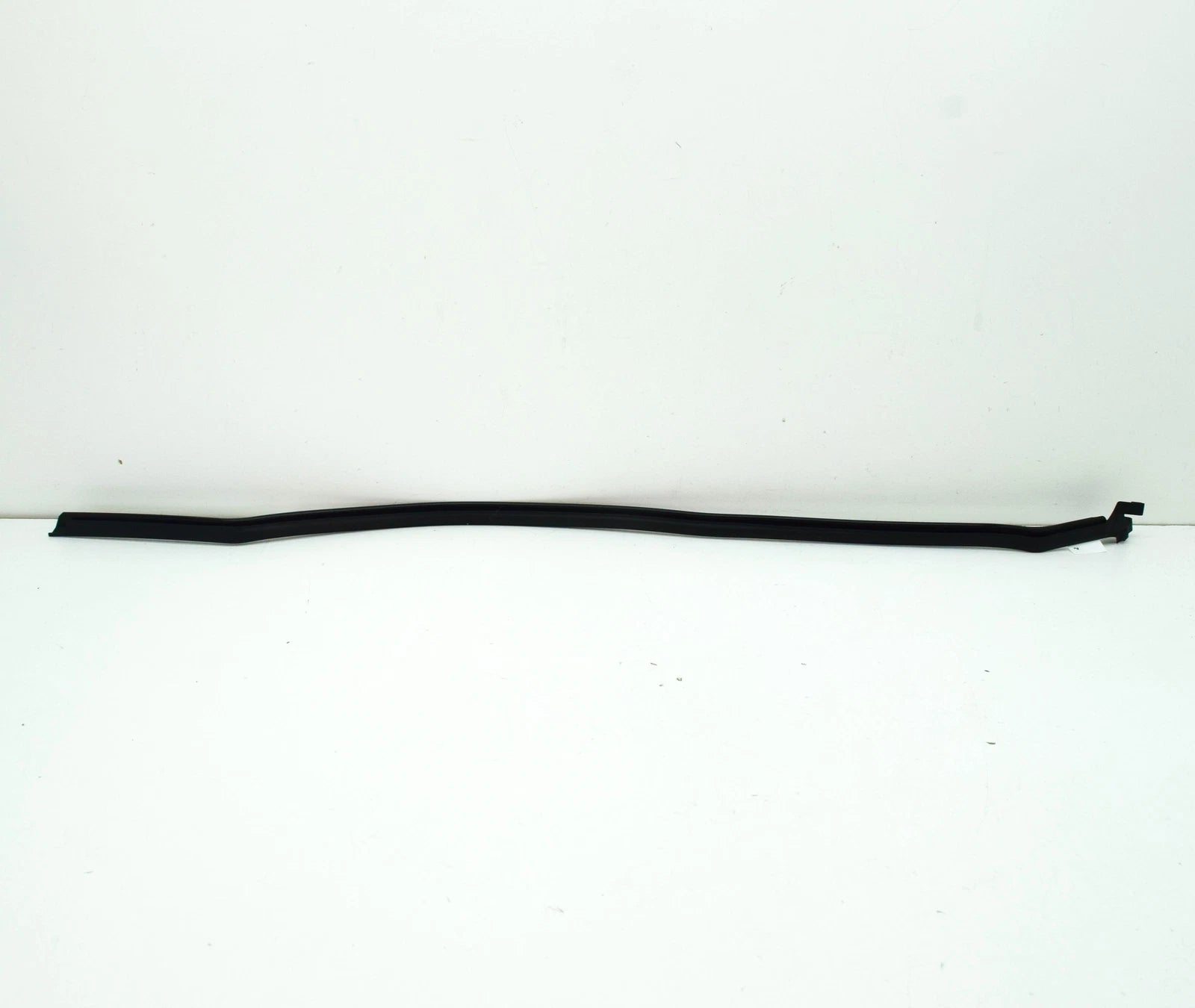 NEW BMW X6 G06 REAR LEFT DOOR B-PILLAR JOINT SEAL 51767437805 7437805 ORIGINAL