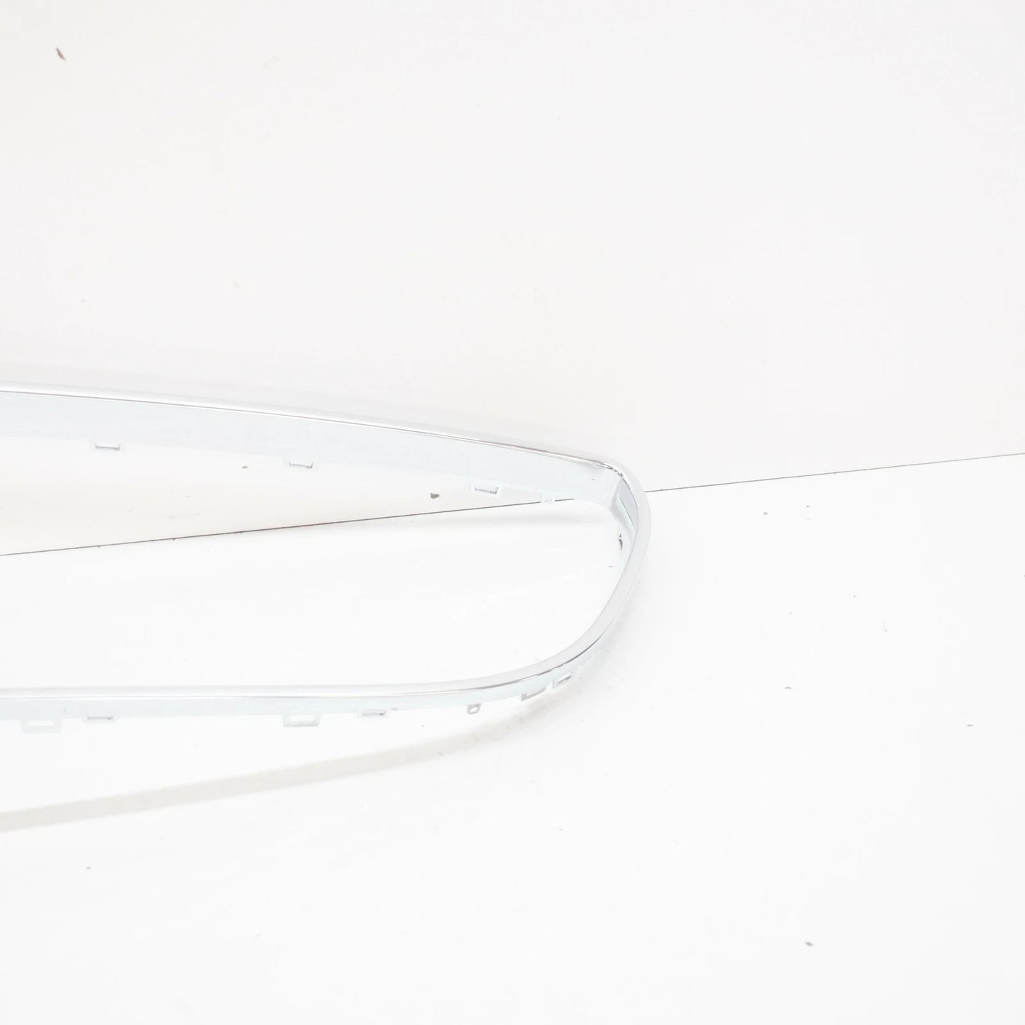 NEW MERCEDES-BENZ CLS C218 RADIATOR GRILLE SURROUND TRIM A2188850000 ORIGINAL