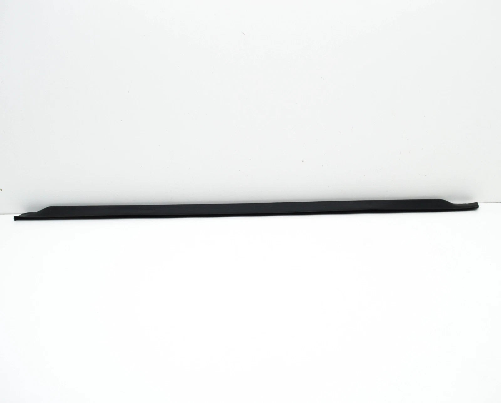 NEW MERCEDES-BENZ GLS X166 REAR LEFT DOOR PROTECTIVE STRIP A1666980762 ORIGINAL