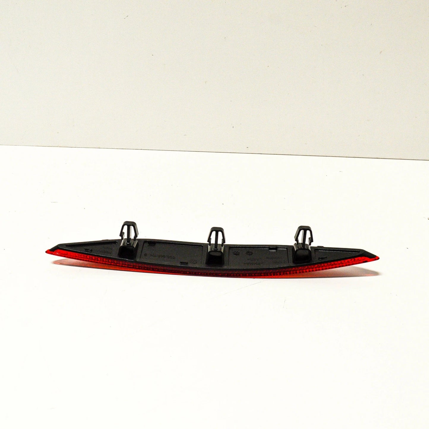 NEW VW GOLF MK7 R-LINE REAR BUMPER TINTED RIGHT REFLECTOR 5G0945106B