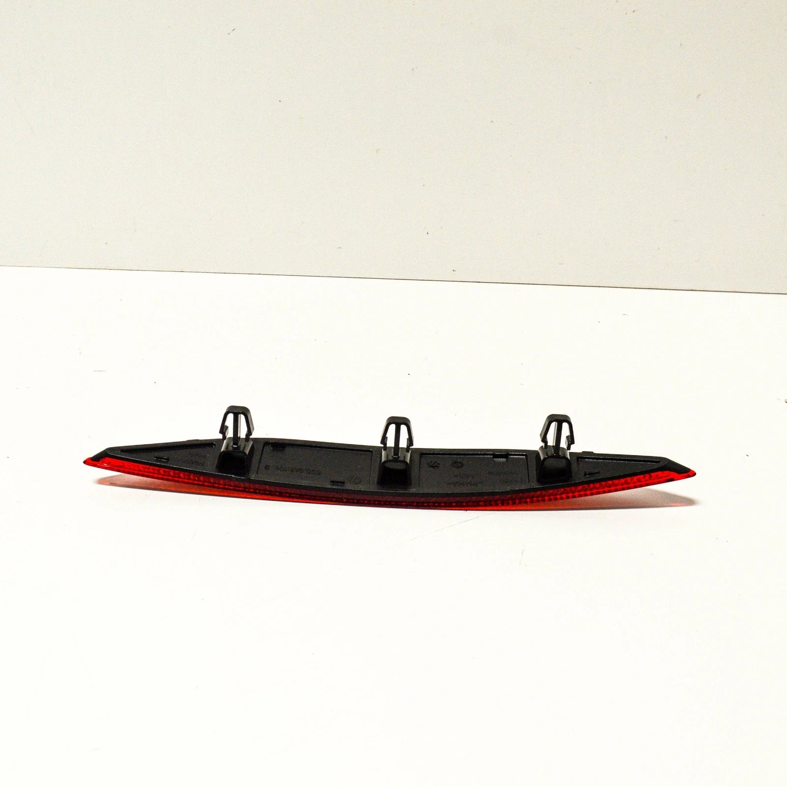 NEW VW GOLF MK7 R-LINE REAR BUMPER TINTED RIGHT REFLECTOR 5G0945106B