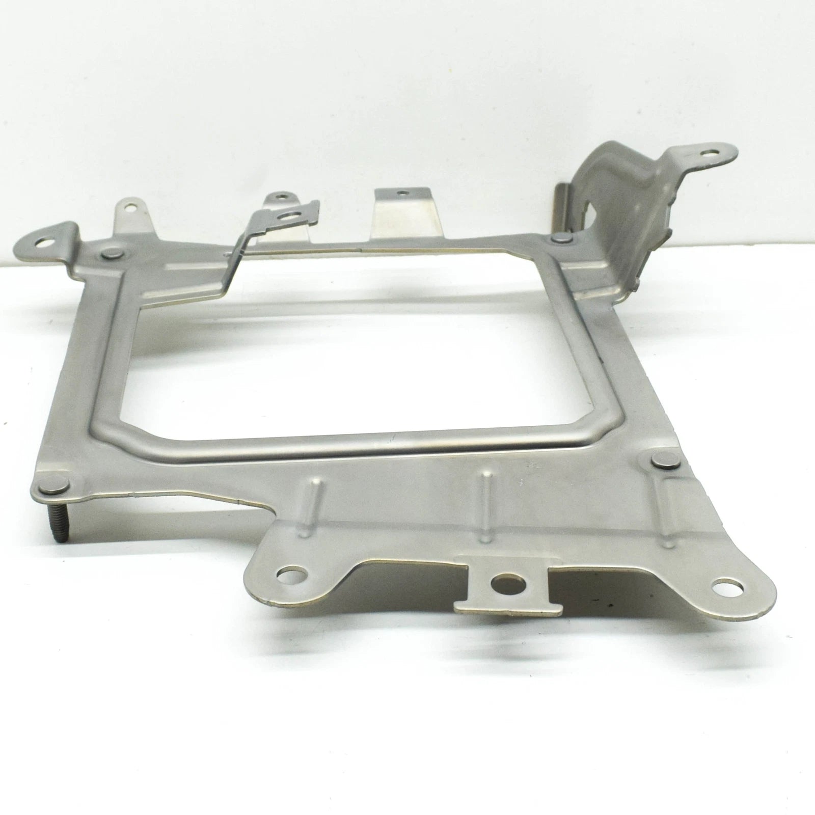 NEW MERCEDES-BENZ EQS V297 A/C CHARGER BRACKET A2973420100 ORIGINAL