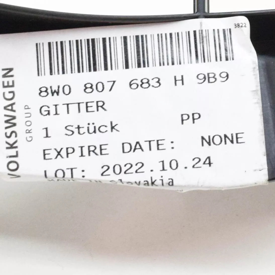 NEW AUDI RS4 ALLROAD AVANT B9 FRONT BUMPER CENTER GRILLE 8W0807683H9B9 ORIGINAL