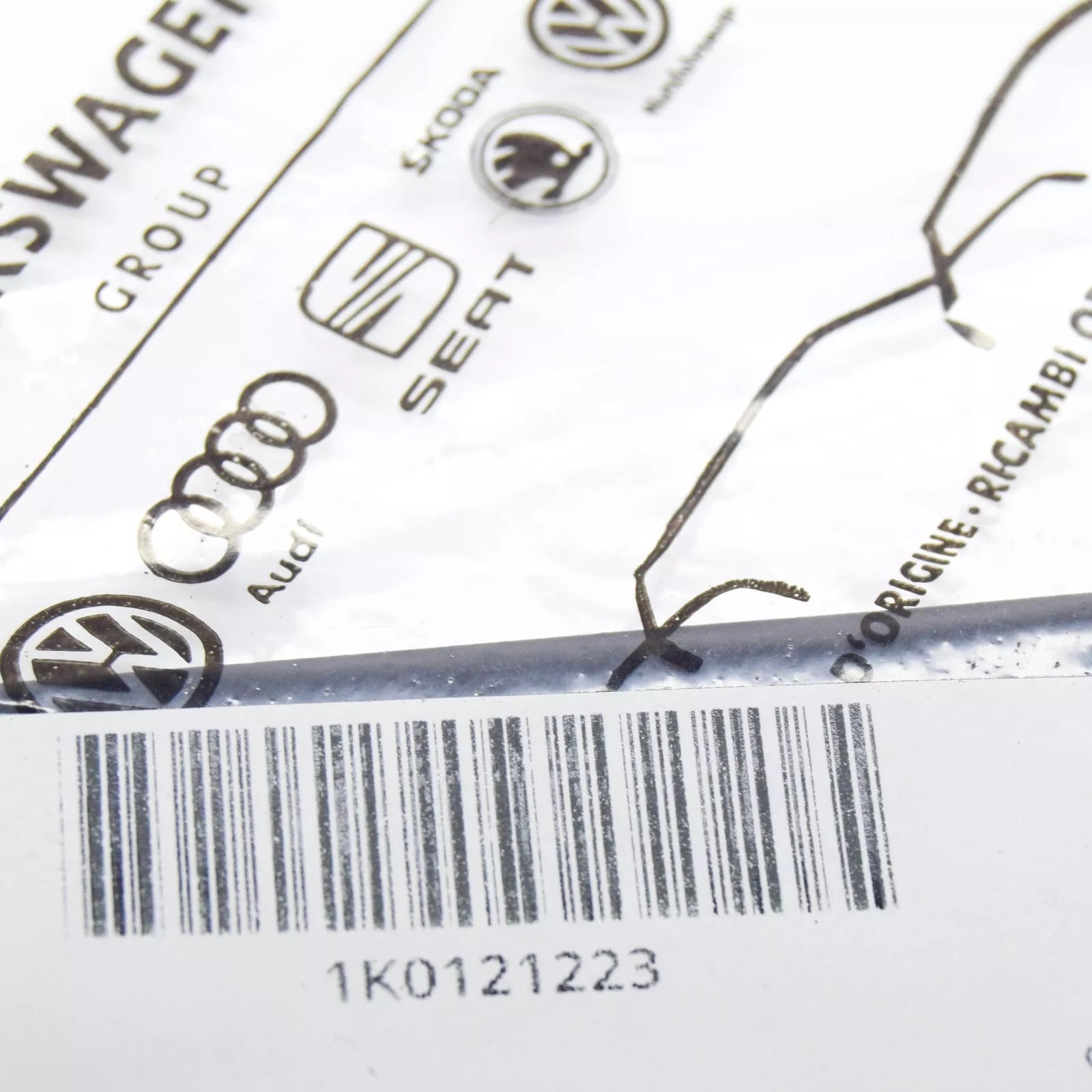 NEW AUDI A1 MK1 RADIATOR FAN RING AIR CONTROL FLAP 1K0121223 ORIGINAL