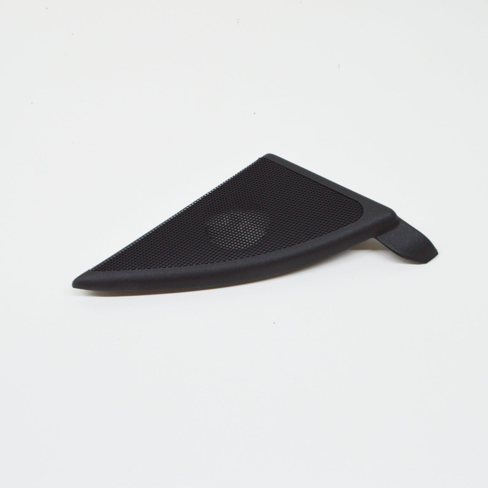 NEW MERCEDES-BENZ C W203 FRONT RIGHT DOOR TWEETER COVER A20372002489051 ORIGINAL