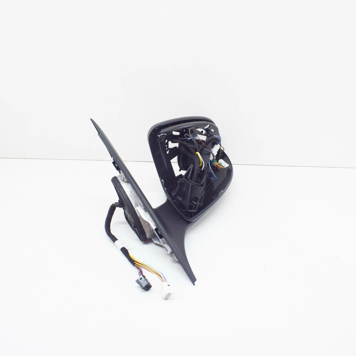 NEW MERCEDES-BENZ C W205 FRONT LEFT DOOR MIRROR FRAME LHD A2058100905