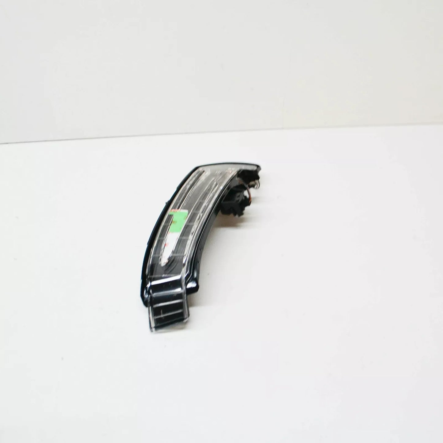 NEW MB E W212 FRONT LEFT DOOR MIRROR TURN INDICATOR A2129067201