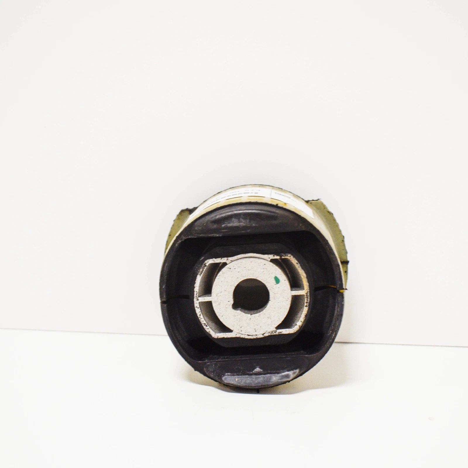 NEW BMW 5 F10 FRONT RUBBER MOUNTING BUSHING 33316790573 790573 ORIGINAL