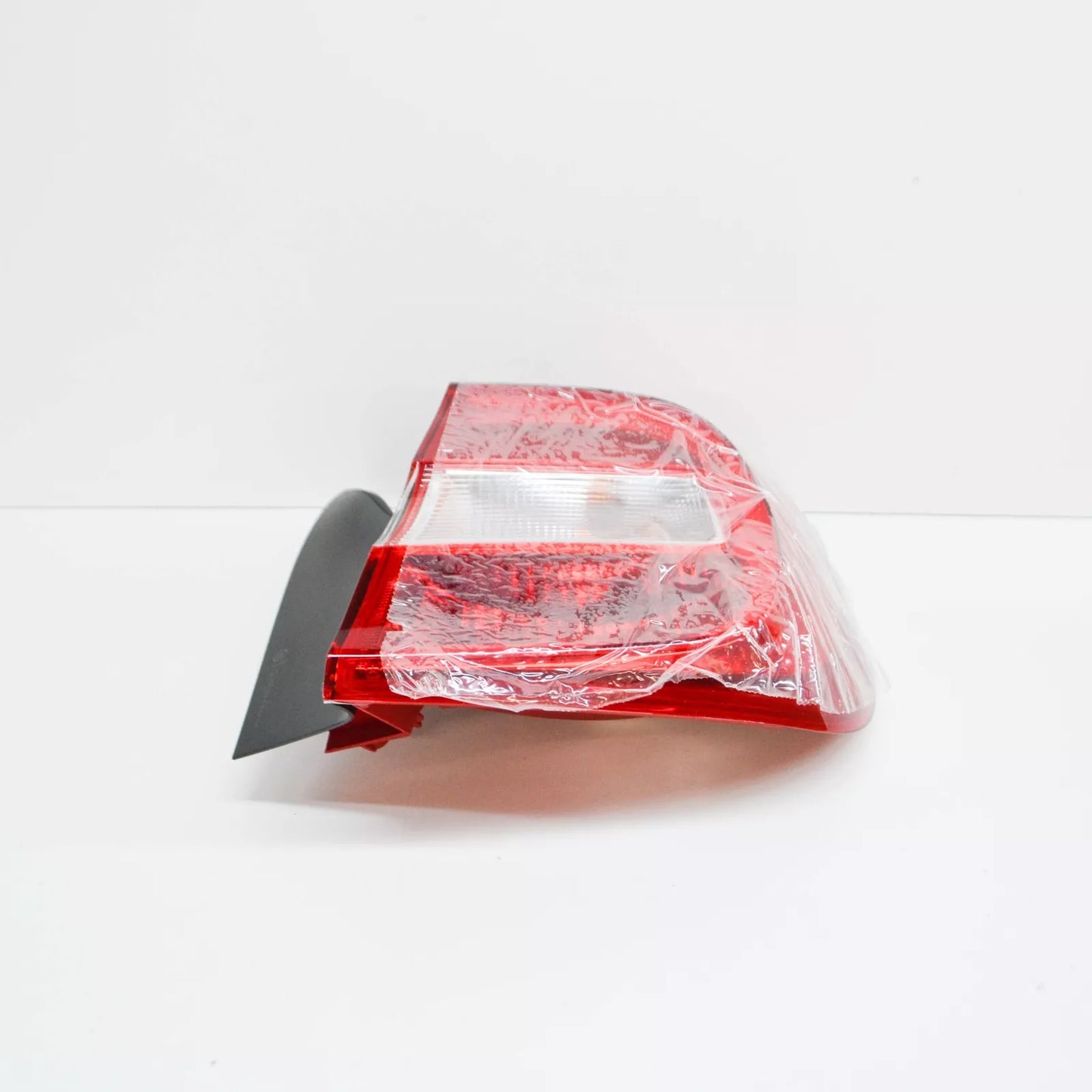 NEW MERCEDES-BENZ GLA X156 REAR RIGHT OUTER TAILLIGHT A1569060858 ORIGINAL