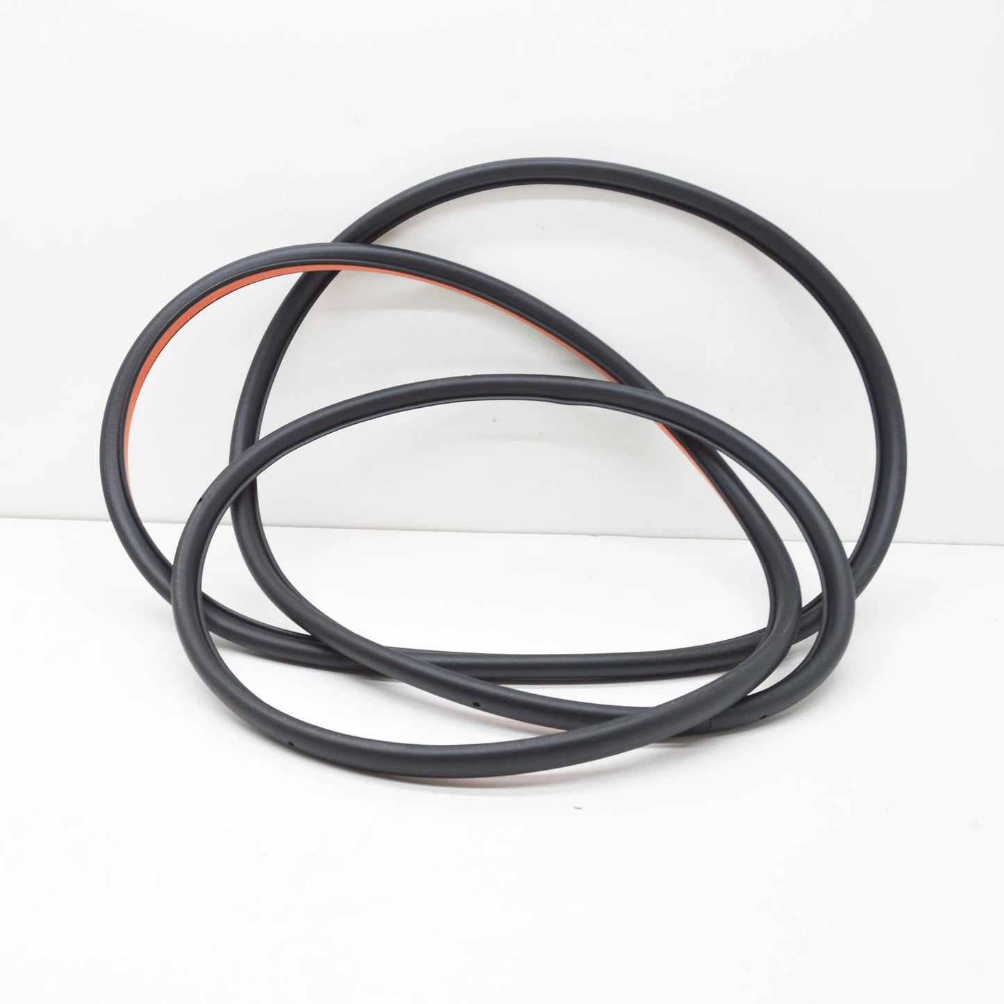 NEW AUDI Q5 8R REAR RIGHT DOOR SEAL RUBBER 8R0839912L