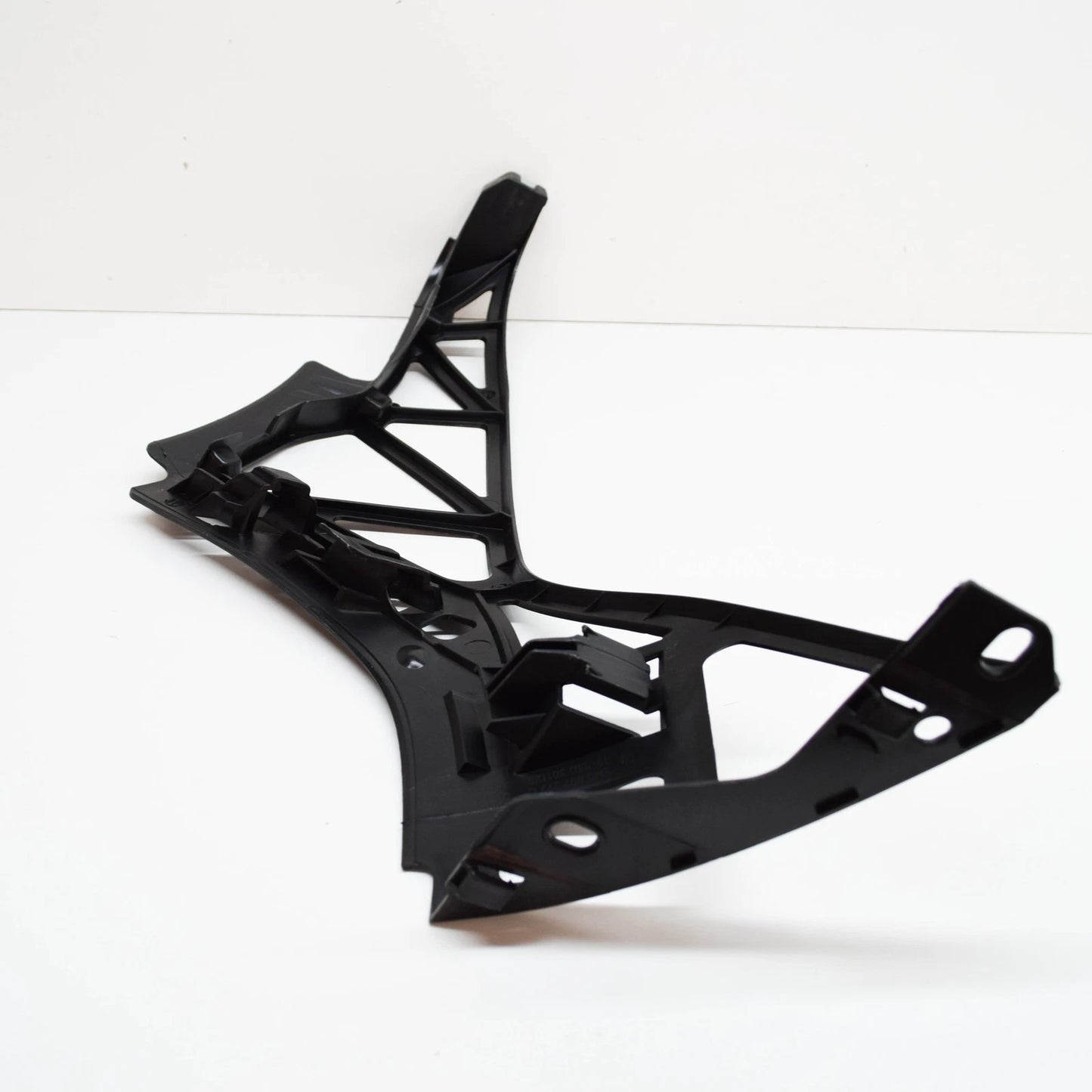 NEW VOLKSWAGEN GOLF PLUS REAR LEFT BUMPER BRACKET GUIDE 5M0807377C 2014 ORIGINAL