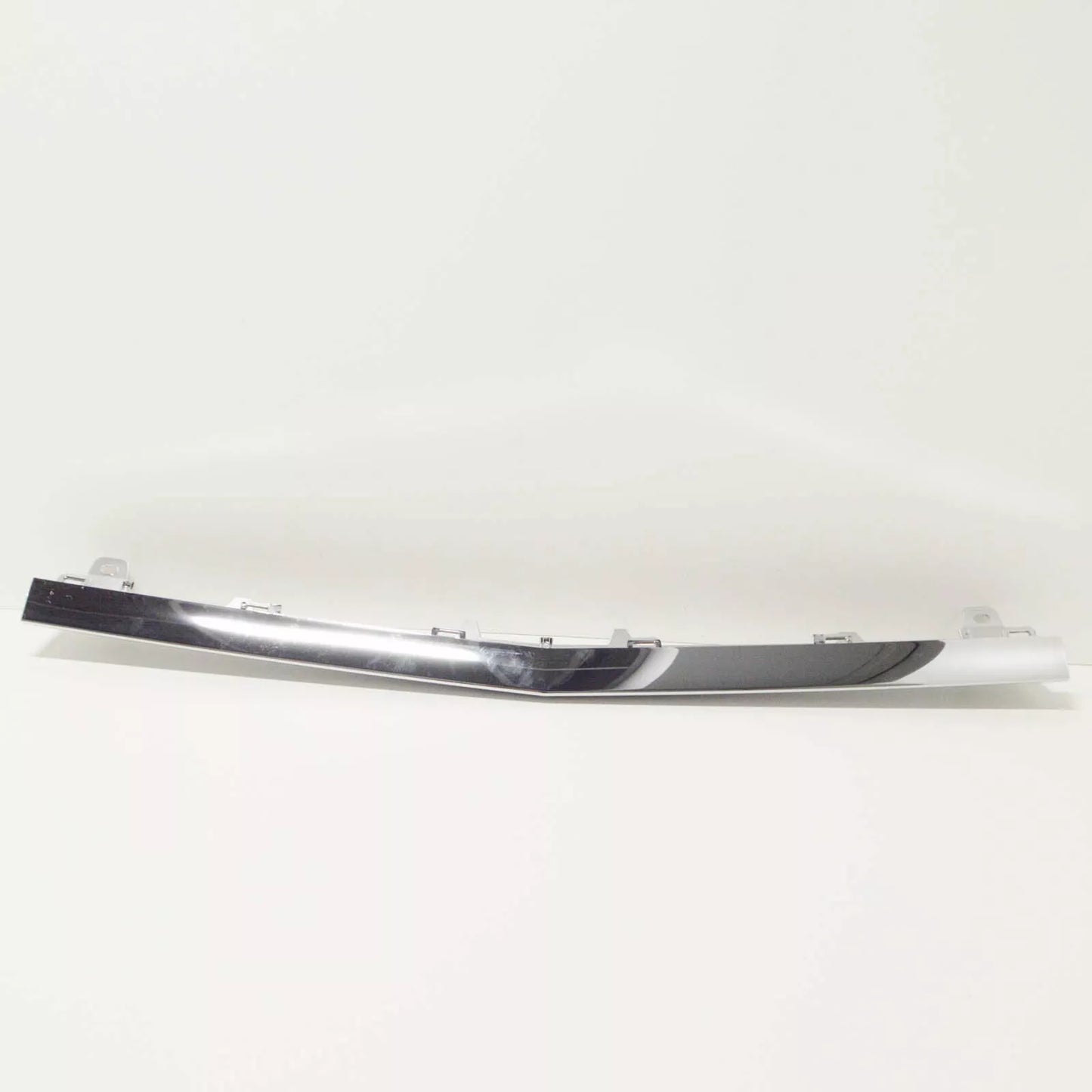 NEW MB C-CLASS W205 FRONT BUMPER CENTER CHROME TRIM A2058851574 2016