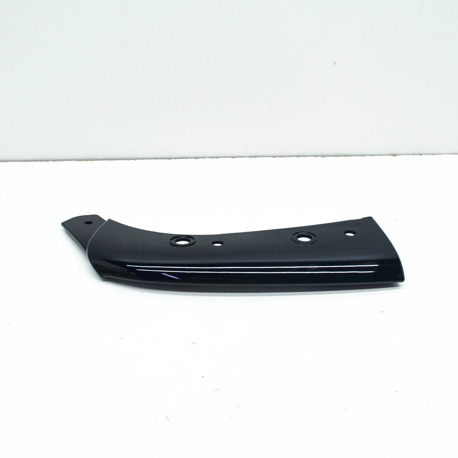 NEW BMW X6 M F96 FRONT BUMPER RIGHT GRILLE TRIM 51118090948