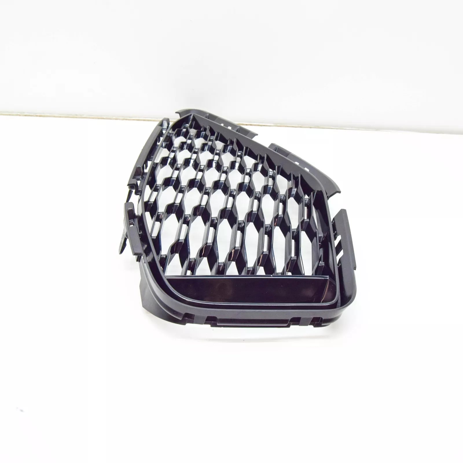 NEW BMW 8 CABRIO G14 FRONT BUMPER LEFT GRILLE 8074783 51118074783 ORIGINAL