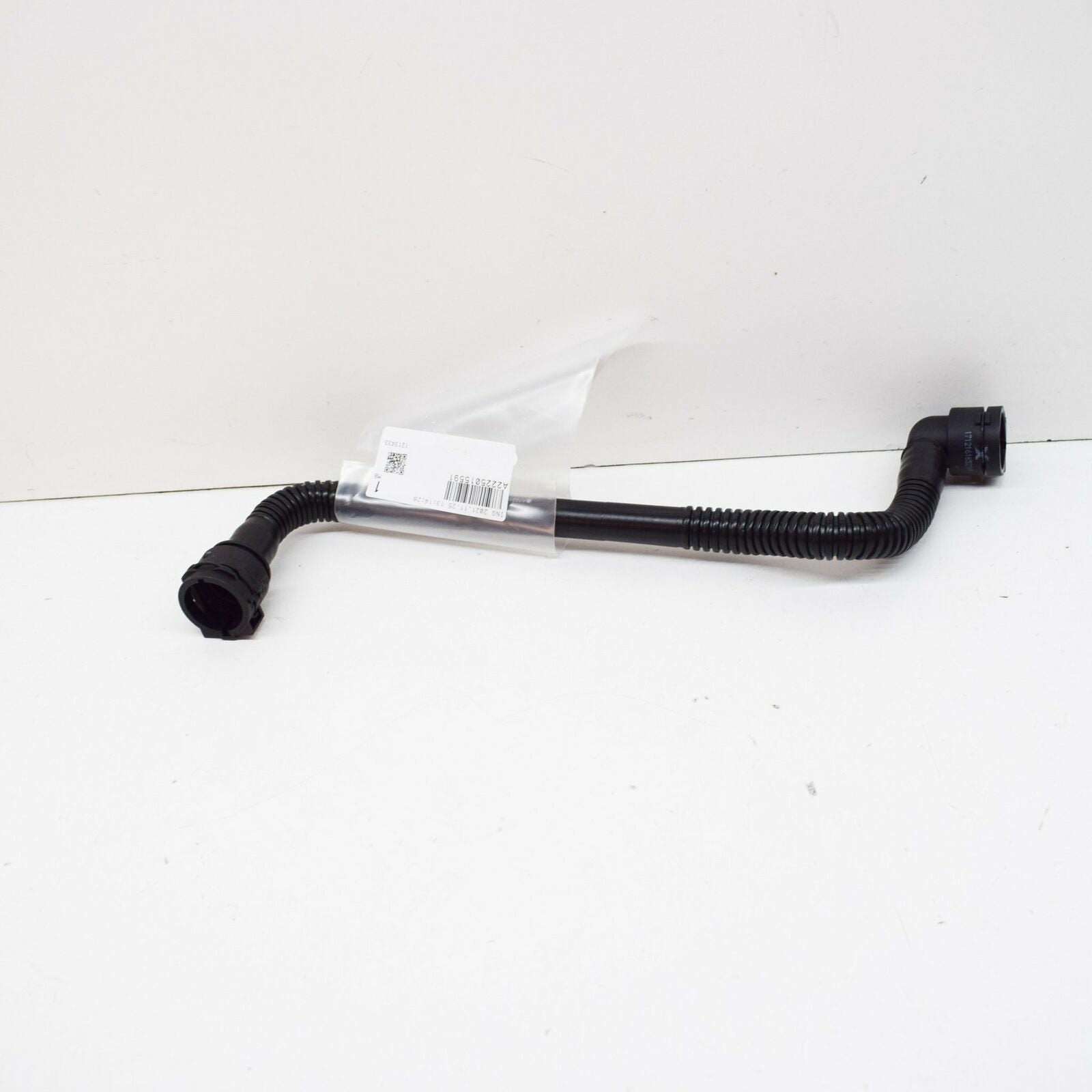 NEW MERCEDES BENZ S W222 COOLANT FILLING HOSE A2225015591 ORIGINAL