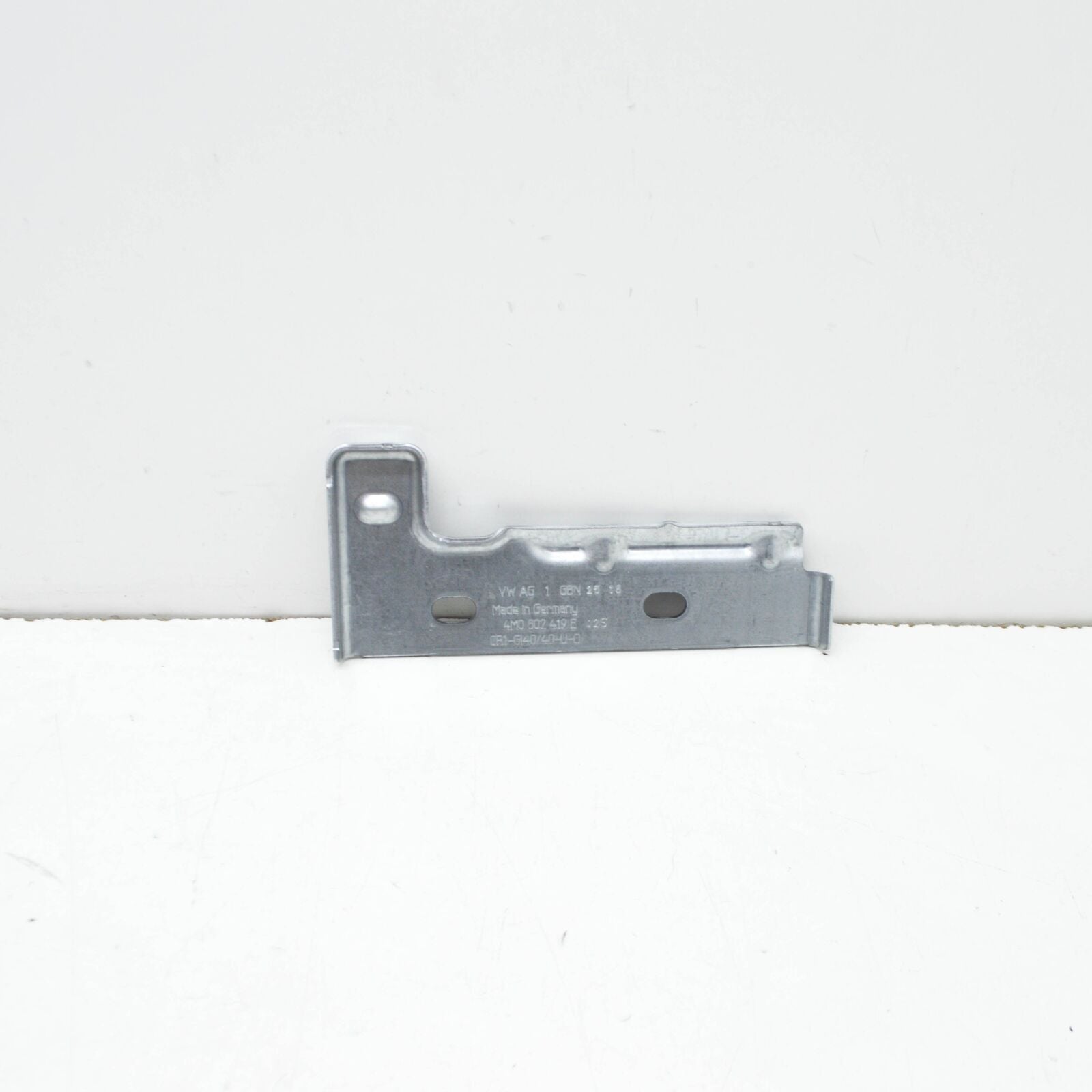 NEW VOLKSWAGEN TOUAREG CR BATTERY CLAMPING STRIP 4M0802419E ORIGINAL