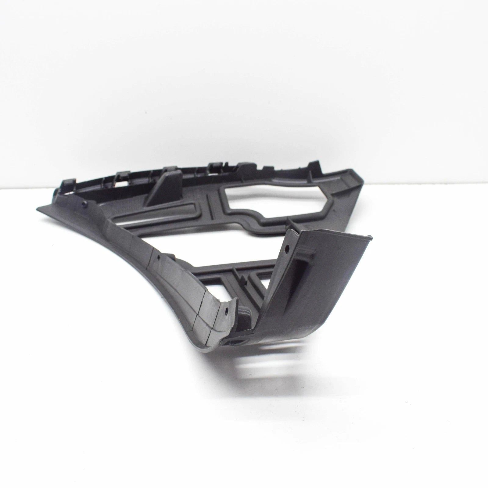 NEW VOLKSWAGEN EOS LEFT BUMPER BRACKET 1Q0807177A