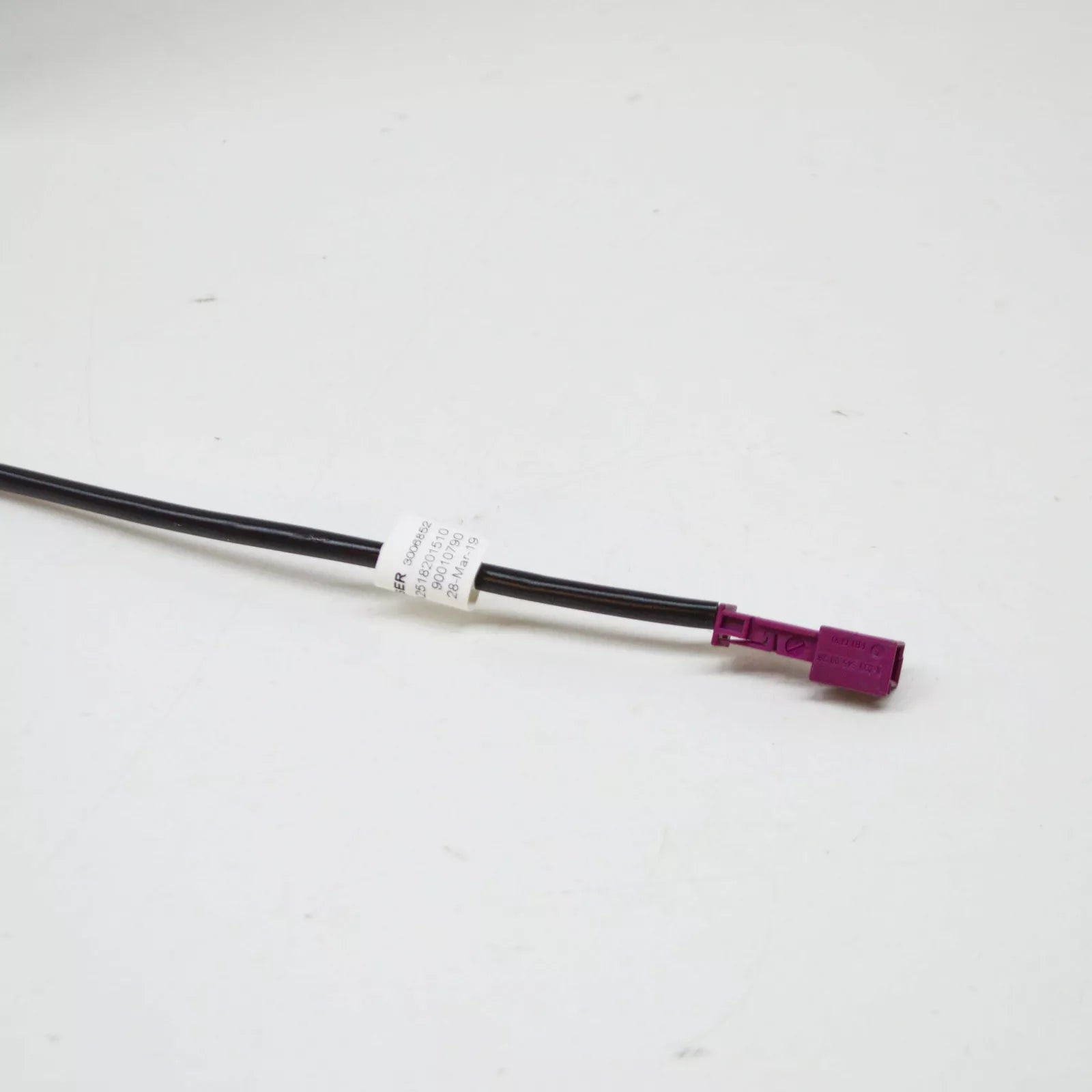 NEW MERCEDES-BENZ R W251 REAR LEFT D-PILLAR PANEL COVER A25169007309051 ORIGINAL