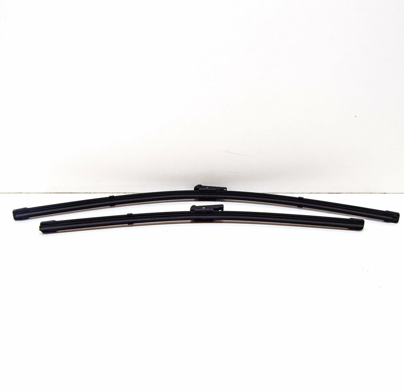 NEW VOLKSWAGEN CC FRONT WINDSHIELD WIPER BLADES SET LHD AERO 3C8998002