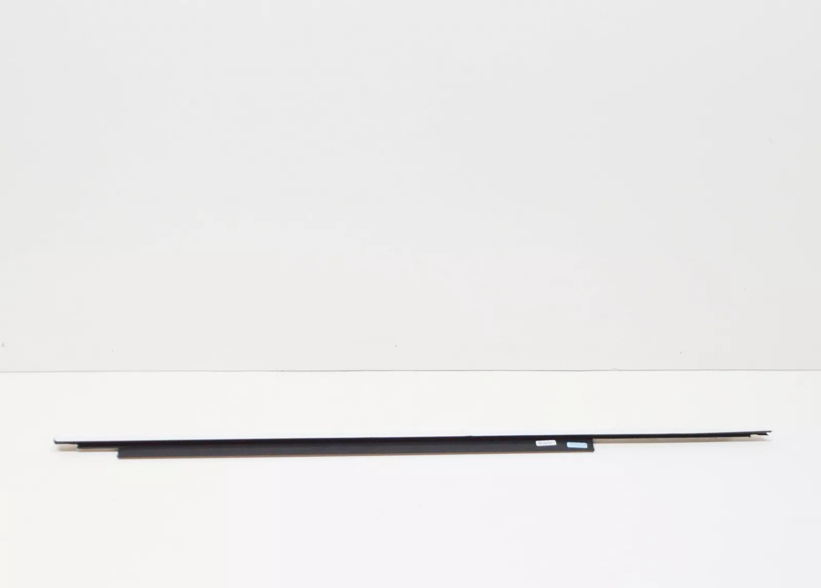 NEW AUDI Q5 8R FRONT RIGHT WINDOW SLOT SEAL WITH TRIM 8R0853284HT94 ORIGINAL