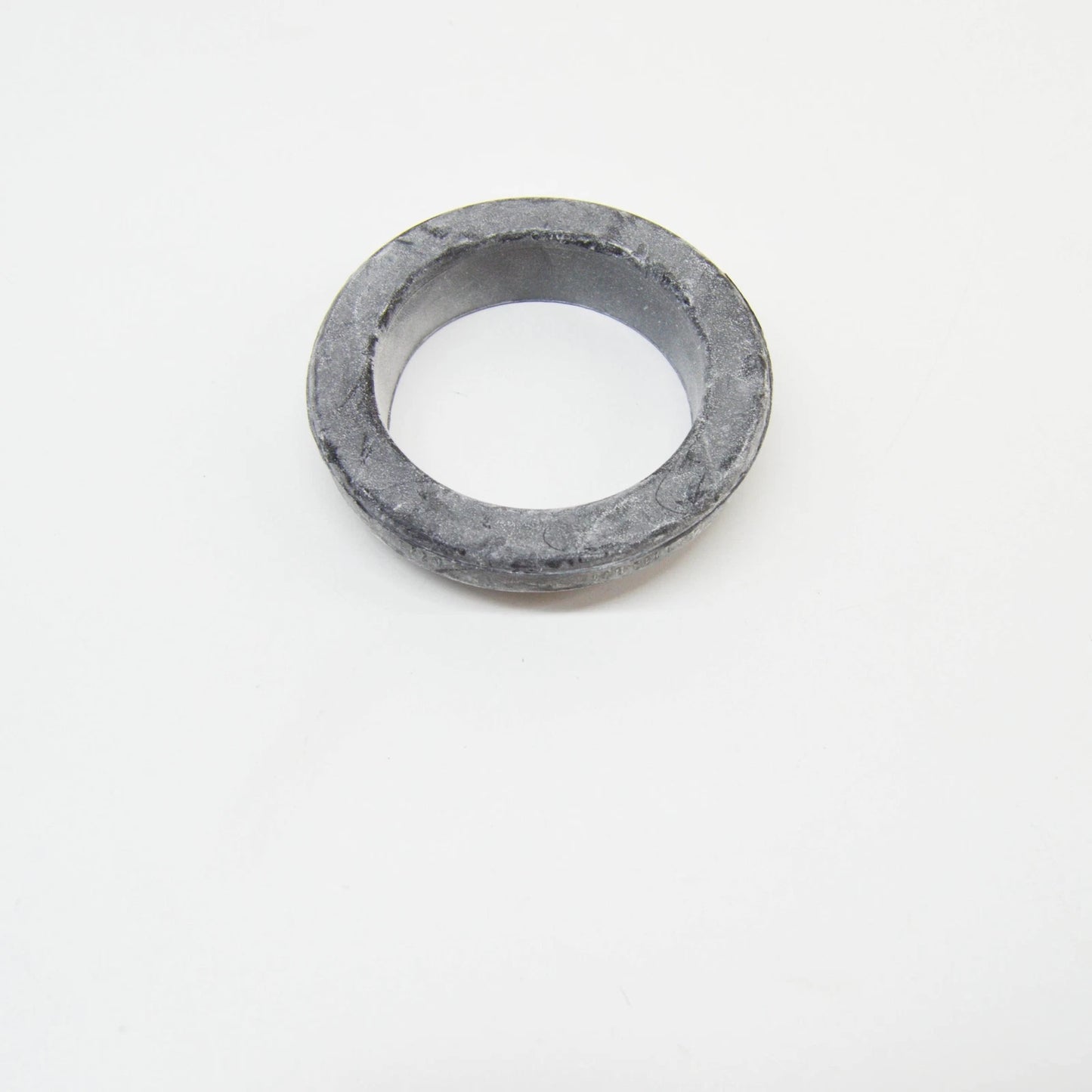 NEW BMW 5 E60 REAR LOWER SPRING PAD 33531133671 1133671