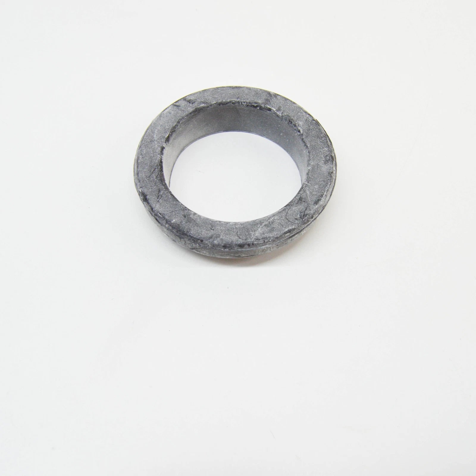 NEW BMW 5 E60 REAR LOWER SPRING PAD 33531133671 1133671