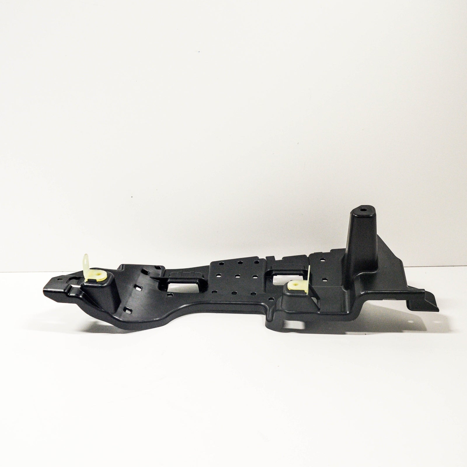 NEW MB C C205 REAR BUMPER LEFT BRACKET BEZEL TRIM A2058854914 ORIGINAL