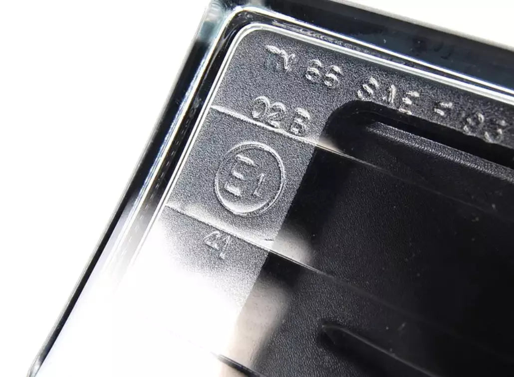 NEW BMW 7 E38 FRONT LEFT FOG LIGHT 8352023 63178352023 ORIGINAL