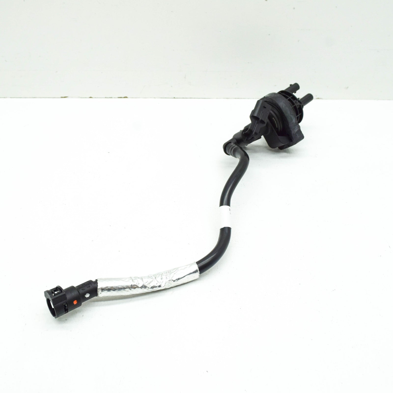 new mercedes-benz a w177 right purge valve line a1770104905 original