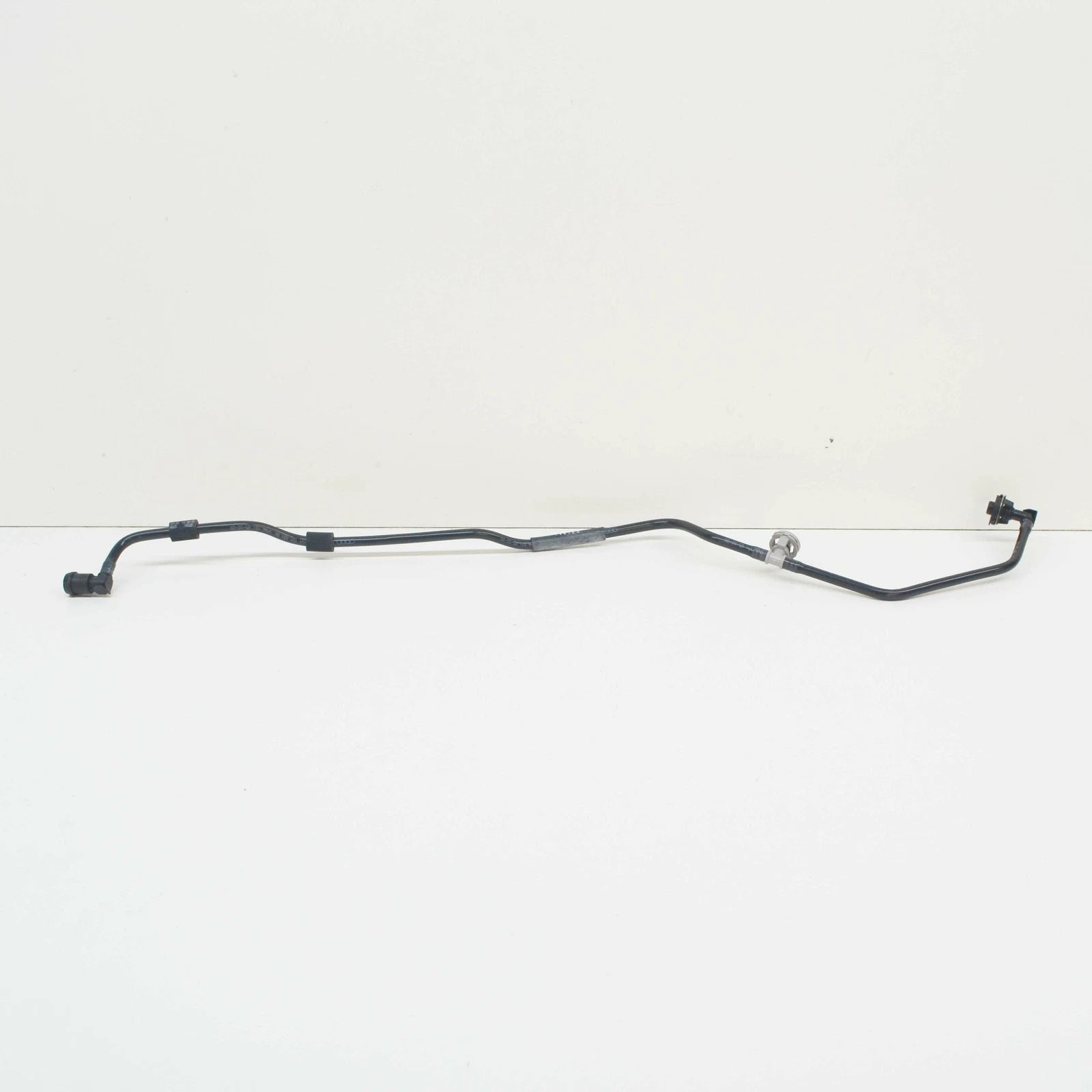 NEW AUDI A5 8W6 COOLING SYSTEM BREATHER LINE 8W1121081BK