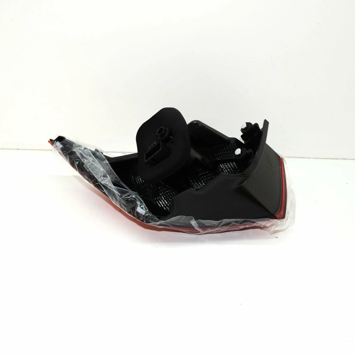 NEW VOLKSWAGEN GOLF MK7 5G REAR LEFT LED OUTER TAILLIGHT 5G0945095Q ORIGINAL