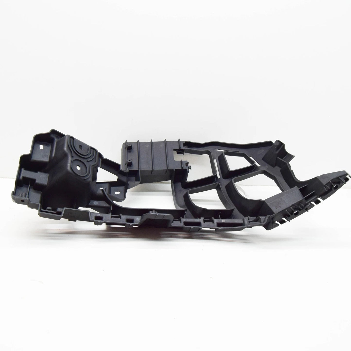 NEW VW BEETLE 5C REAR BUMPER RIGHT BRACKET GUIDE 5C5807376A ORIGINAL