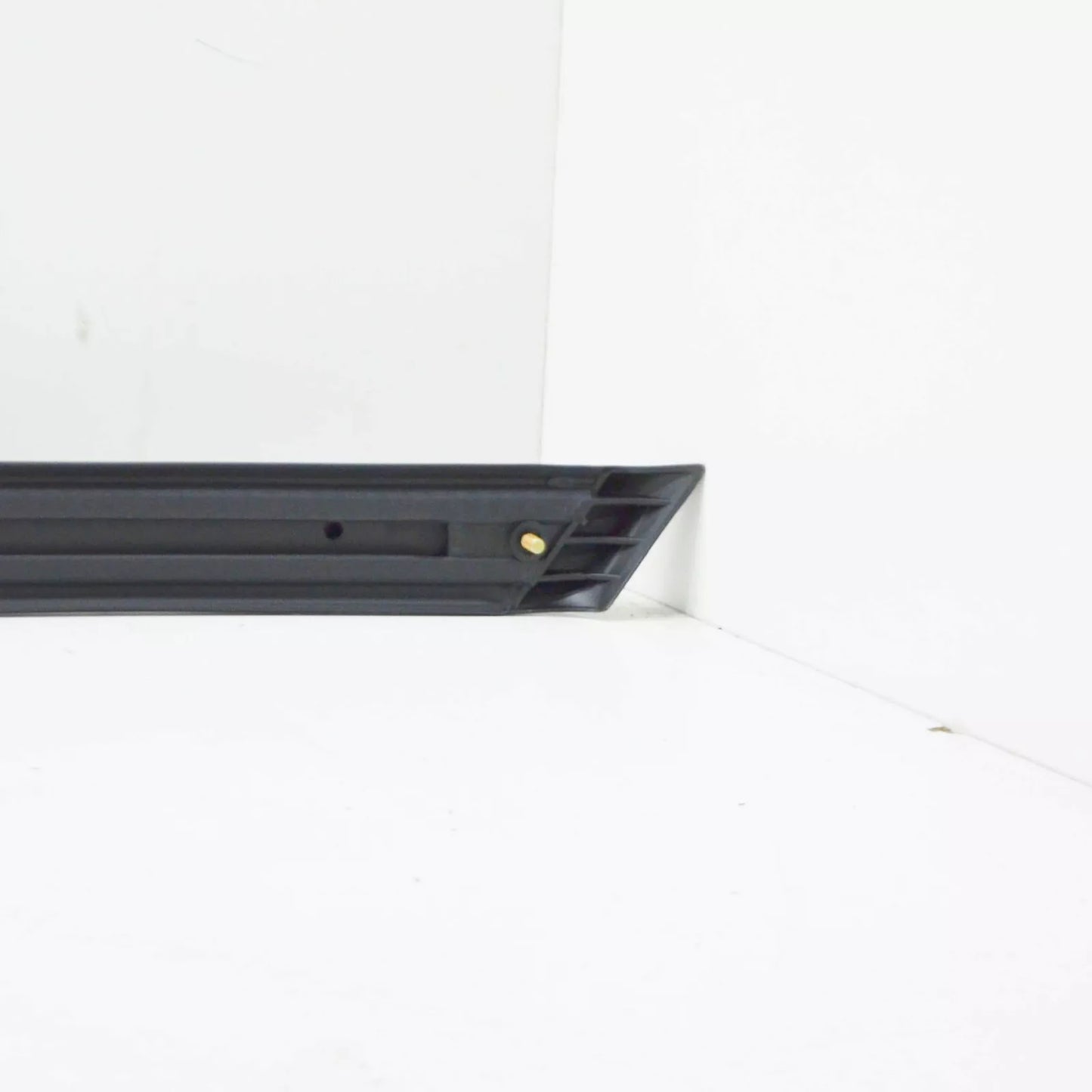 NEW BMW 5 E28 EUROPEAN REAR BUMPER PROTECTIVE MOULDING 51121867615