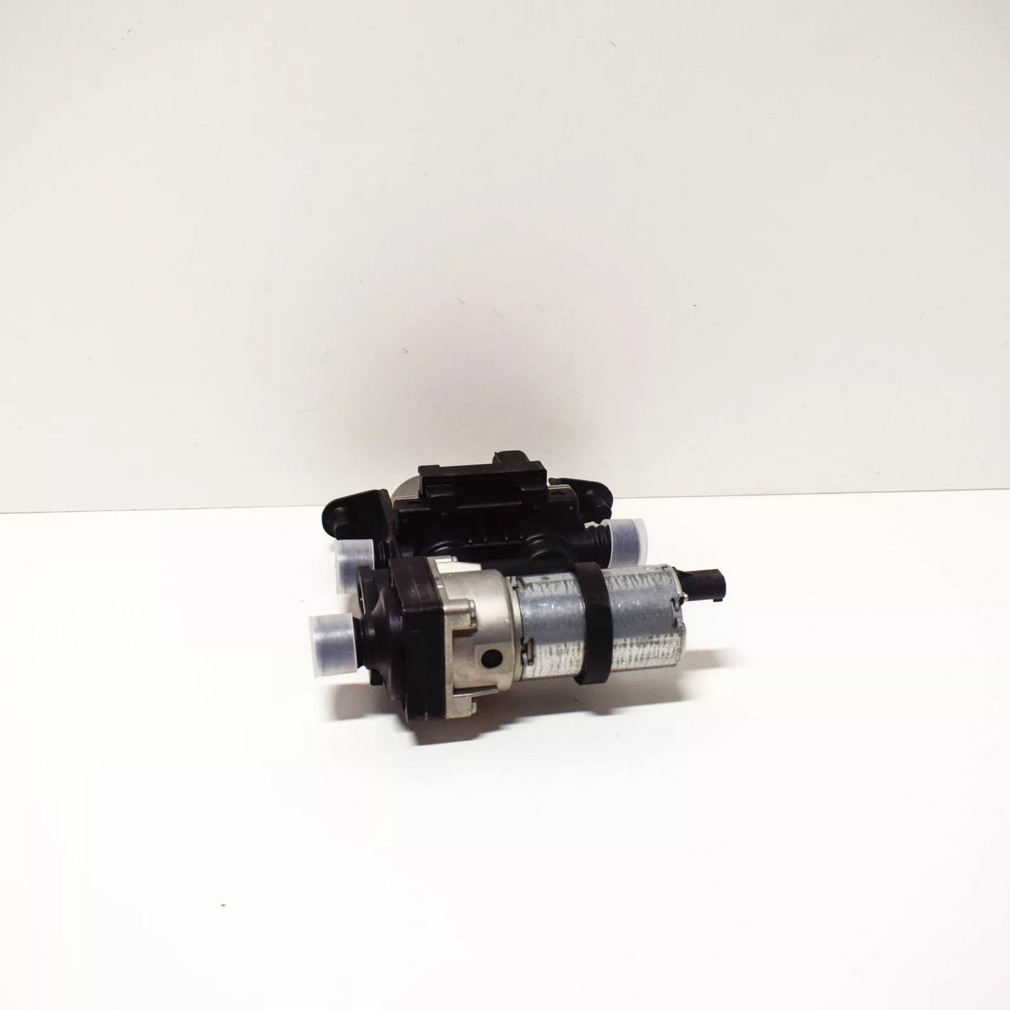 NEW BMW E38 E39 HVAC HEATER CONTROL VALVE WITH WATER PUMP 8374994 64118374994